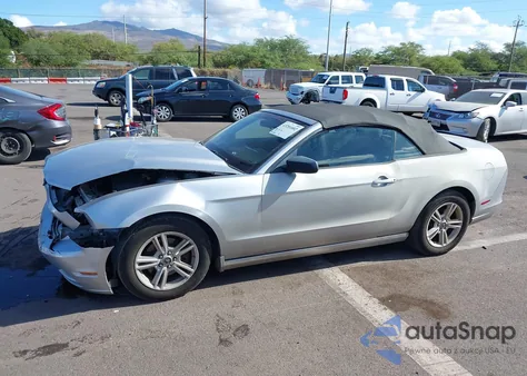 2014 Ford Mustang V6 from USA, damaged, VIN 1ZVBP8EM9E5234160
